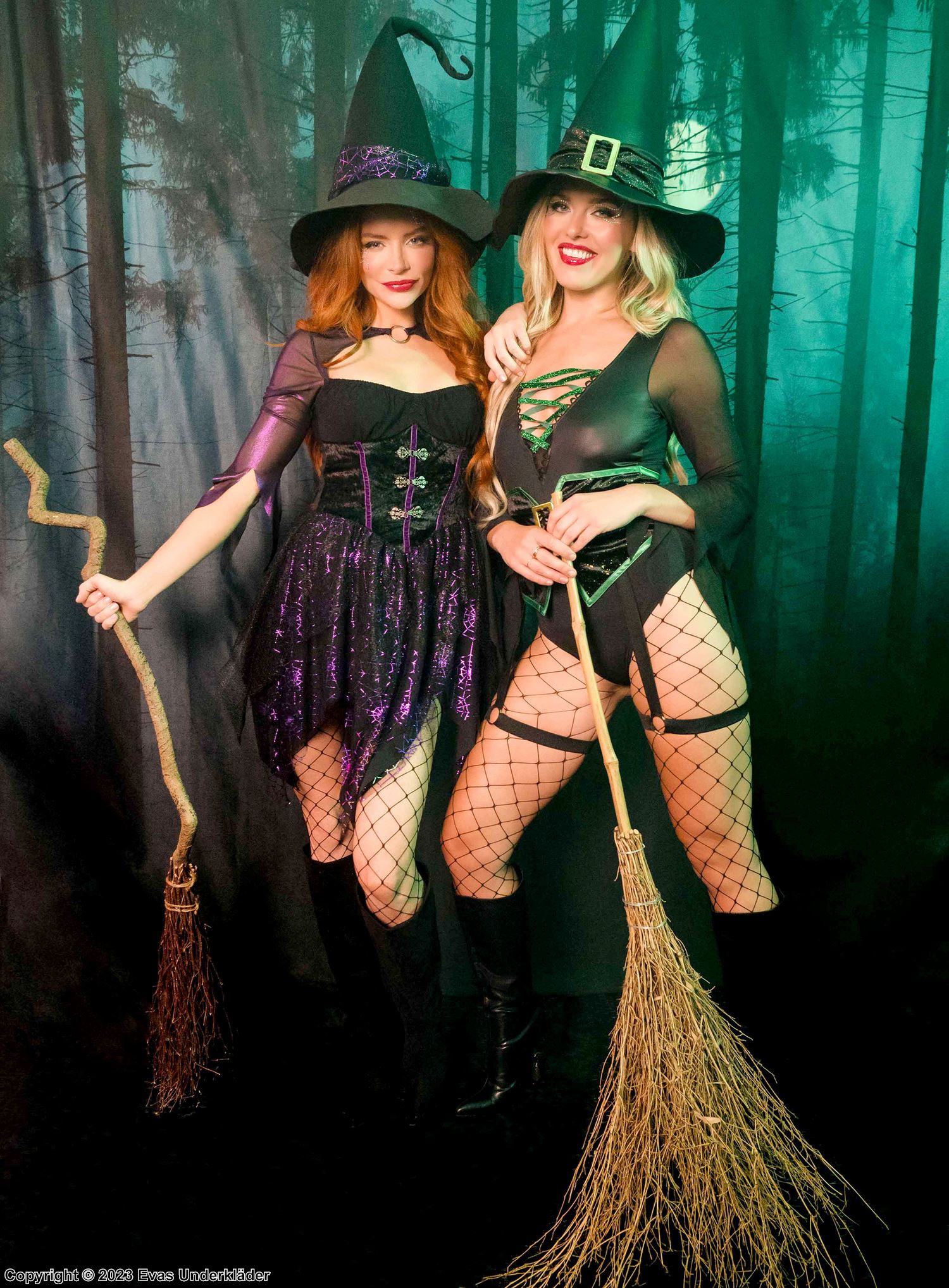Witch, teddy costume, crossing straps, tattered sleeves